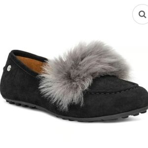 New UGG Black Charcoal Suede Loafer  Sz 6